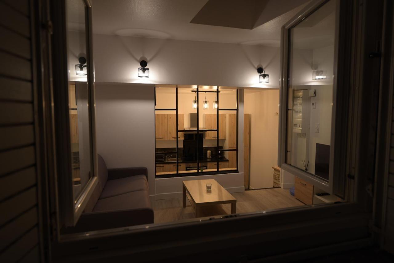 Cosy Appartement Hyper Centre Ville Avec Cour + Patio Auxerre Exterior photo